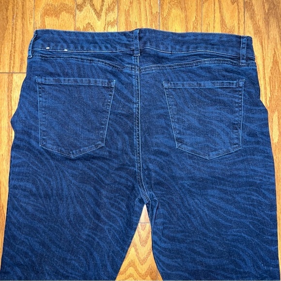 White House Black Market Zebra Print Skinny Ankle Jeans Size 14 - Picture 7 of 11